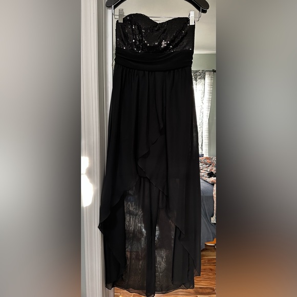 Black party high low strapless medium dress. - Picture 4 of 4